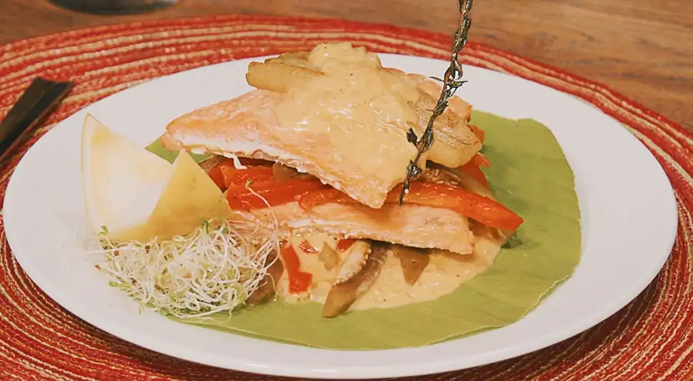 Trucha pochada al horno con vegetales Trucha pochada al horno con vegetales