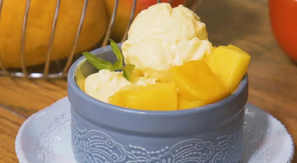 Helado casero de mango