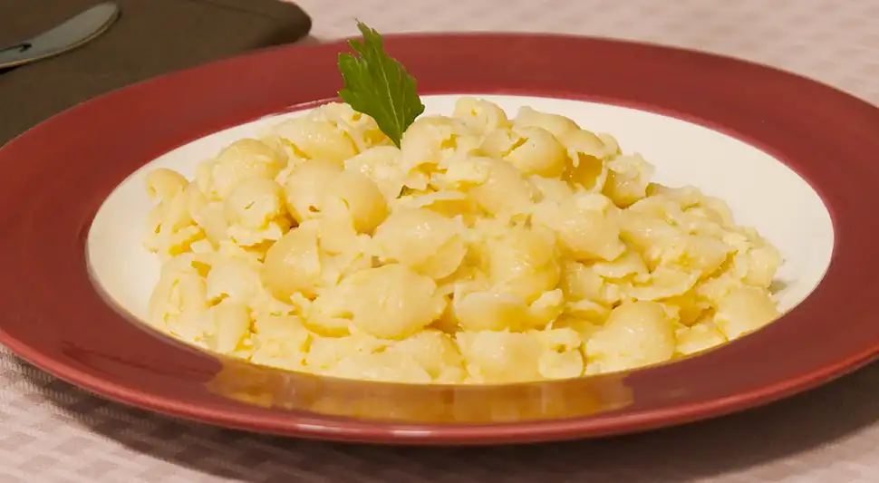 Fideos en mantequilla