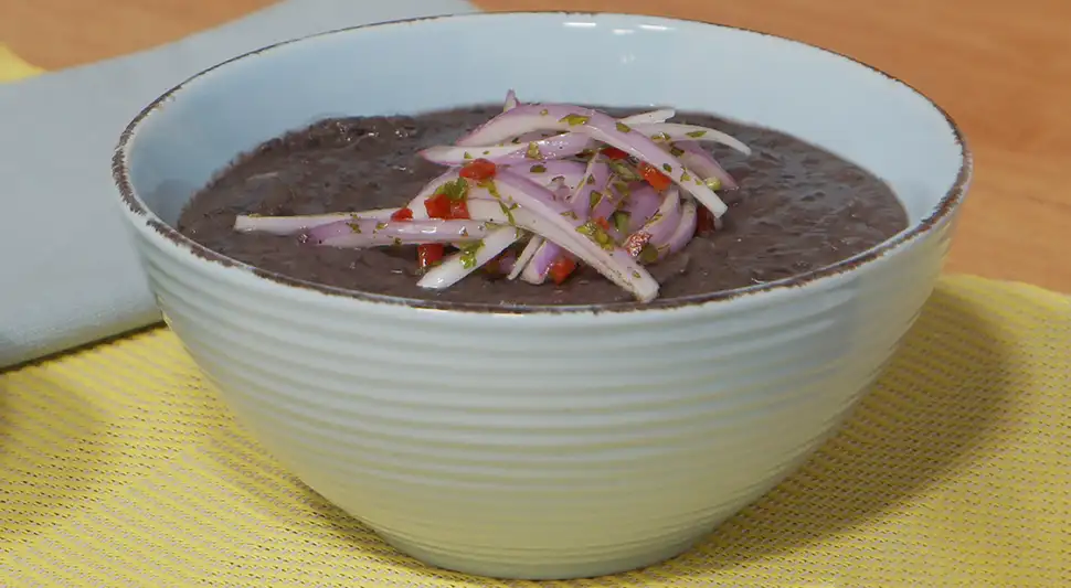 Frejoles negros batidos