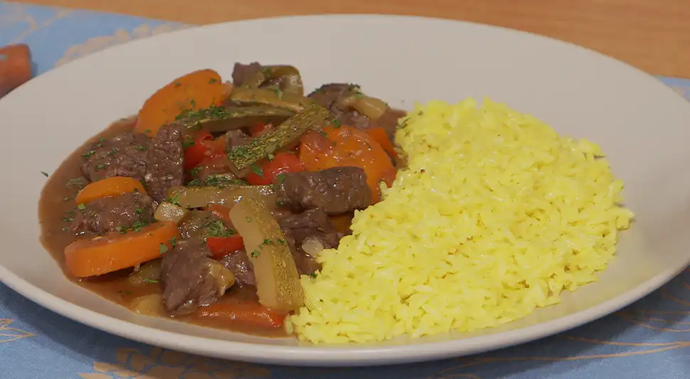 Guiso de carne con verduras