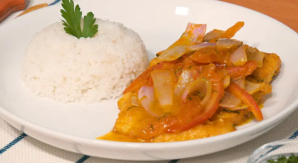 Pescado a la chorrillana