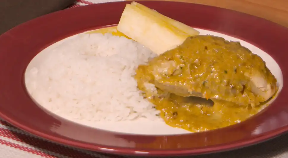 Pollo en salsa huacatay