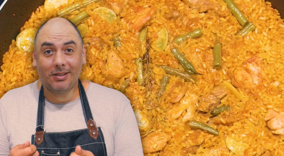 PAELLA DE POLLO Y CERDO PAELLA DE POLLO Y CERDO