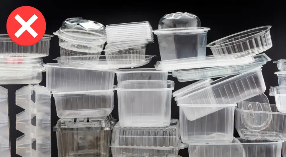 No debes reutilizar los tuppers (recipientes) de plástico para guardar comida