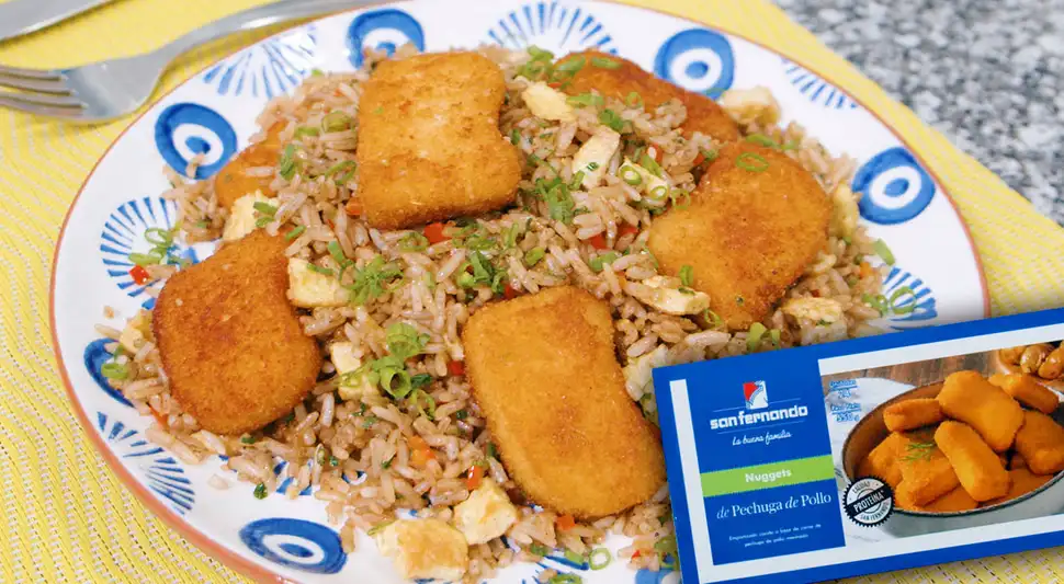 Chaufa con nuggets