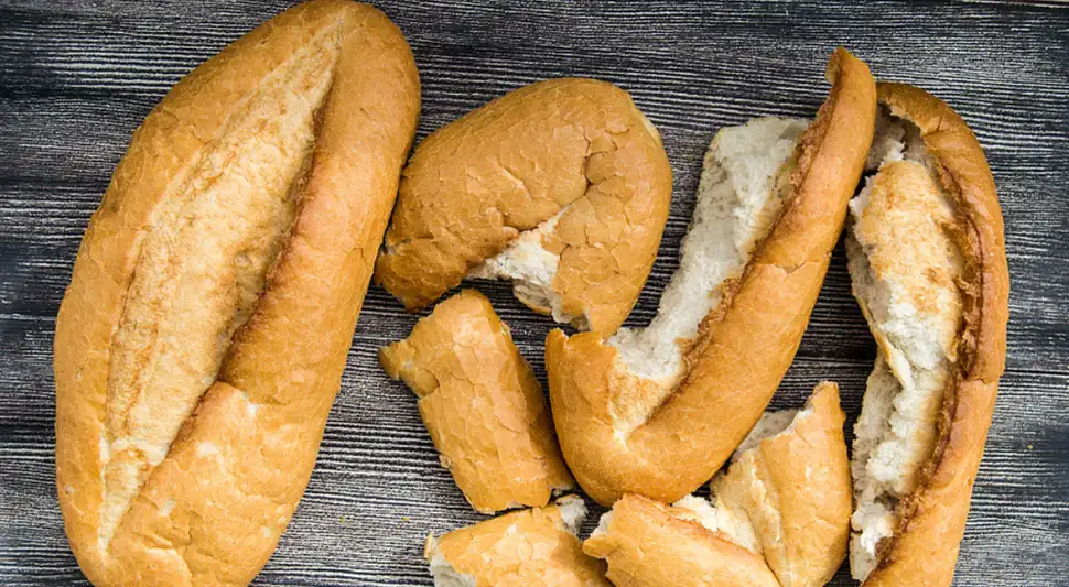 Ni en el refrigerador, ni en la canasta, este el mejor lugar para guardar el pan y evitar que endurezca Ni en el refrigerador, ni en la canasta, este el mejor lugar para guardar el pan y evitar que endurezca