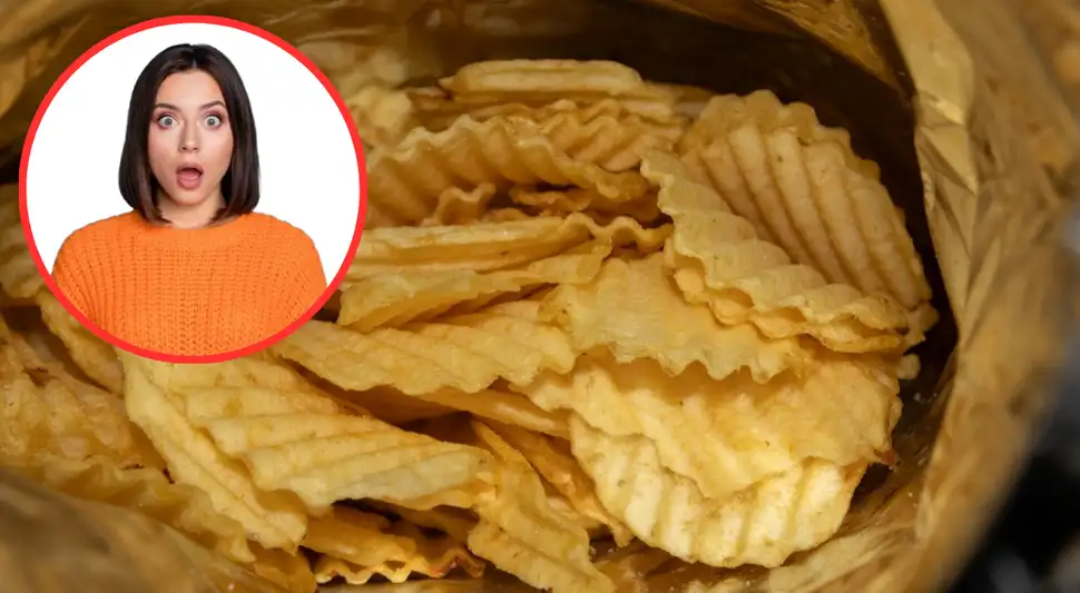 Las bolsas de papas contienen un tipo de gas que ayuda a conservarlas en buen estado. Foto: Buenazo / Shutterstock Las bolsas de papas contienen un tipo de gas que ayuda a conservarlas en buen estado. Foto: Buenazo / Shutterstock