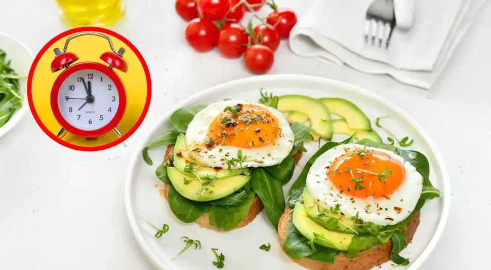 La hora ideal para desayunar es antes de las 8:30 a.m. La hora ideal para desayunar es antes de las 8:30 a.m.