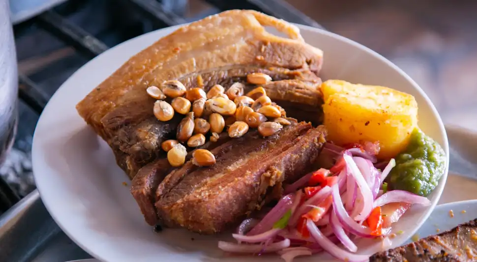 El chicharrón será saludable o dañino para la salud, según la forma en que se cocine. Foto: Buenazo / Shutterstock