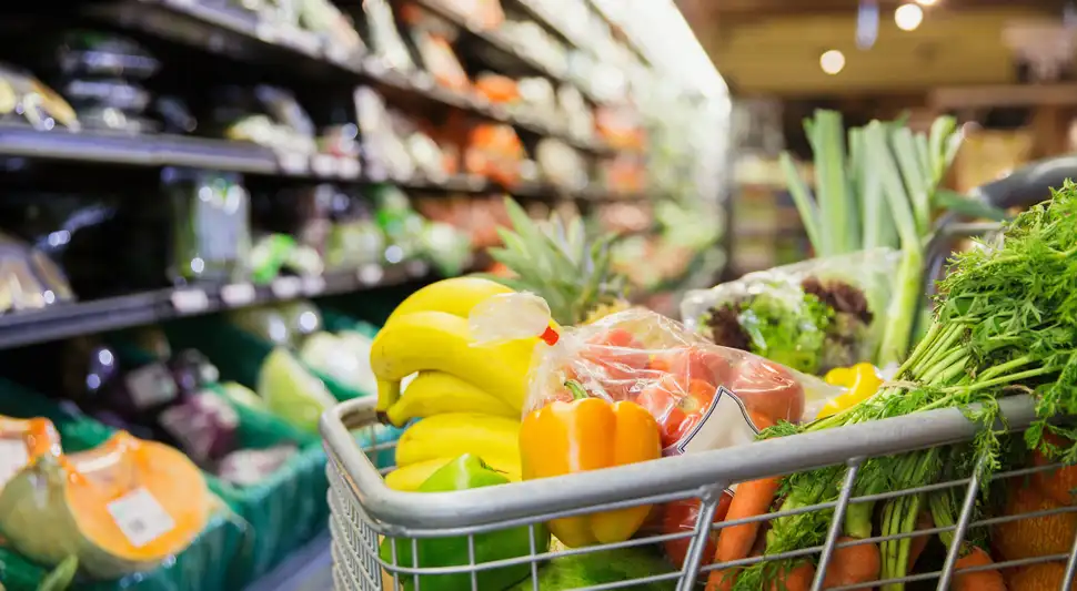 Dos supermercados de España y EEUU anunciaron su cierre definitivo. Foto: Buenazo / Shutterstock
