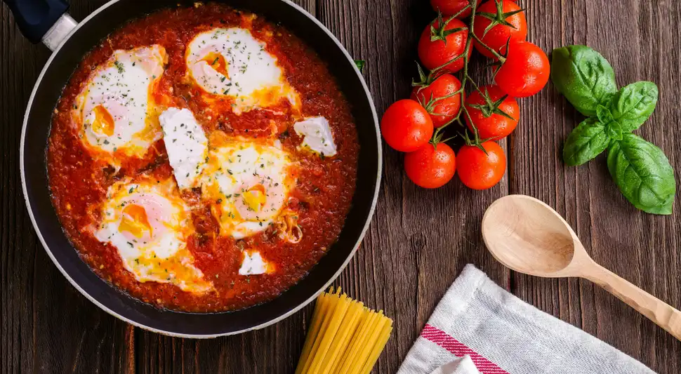 Evita estos ingredientes en tu salsa para conseguir el aroma y el acabado característicos de la cocina italiana.