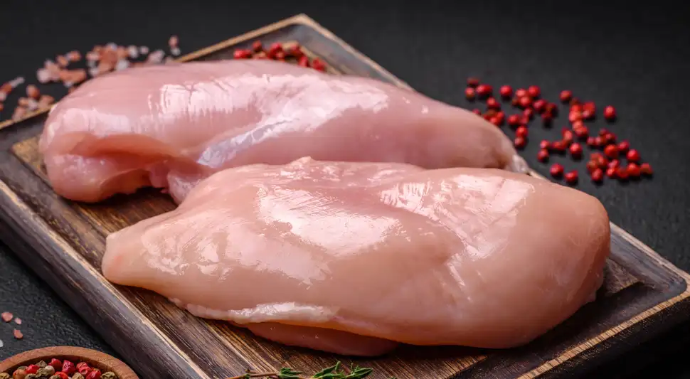 El secreto de un carnicero para que la pechuga no quede seca al cocinarla. El secreto de un carnicero para que la pechuga no quede seca al cocinarla.