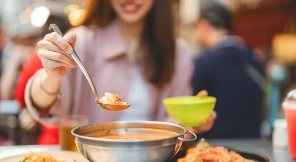 Conoce la lista de las mejores sopas a nivel mundial según TasteAtlas. Fuente: Shutterstock.