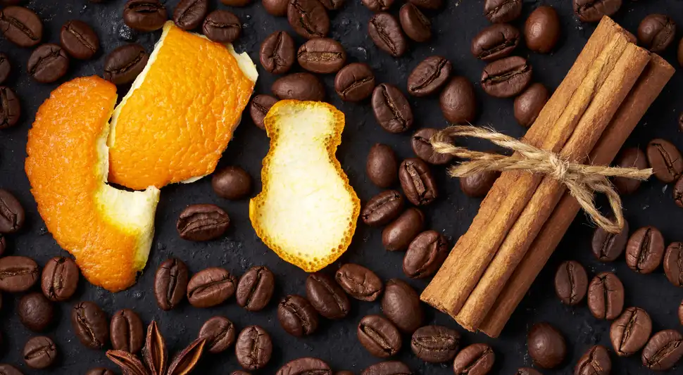 Por qué recomiendan hervir cáscaras de naranja con canela.