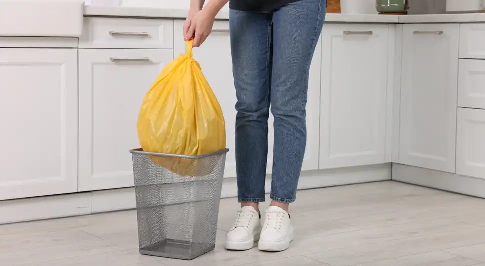 Un método ecológico, barato y efectivo para eliminar olores del tacho.