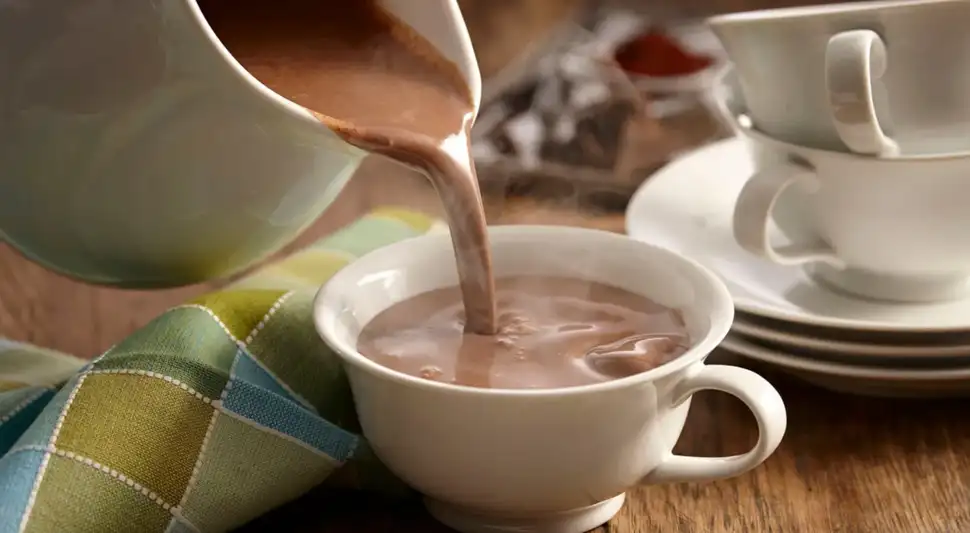 Los beneficios de tomar chocolate caliente.